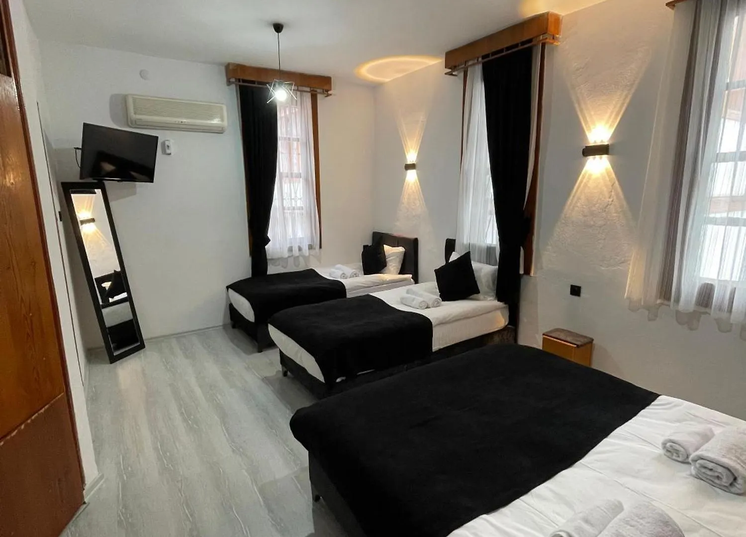 Buetuenoglu Pansiyon Antalya Homestay